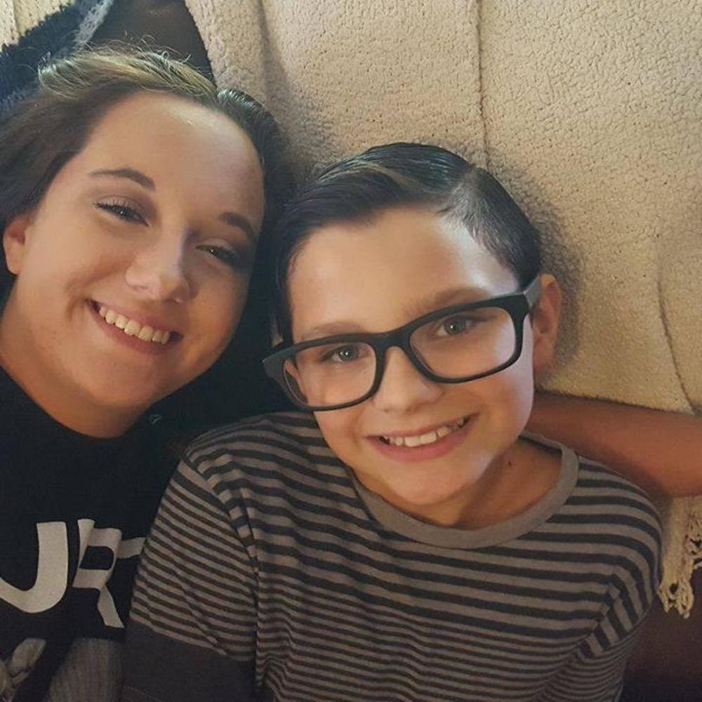 Meet your Posher, Levi